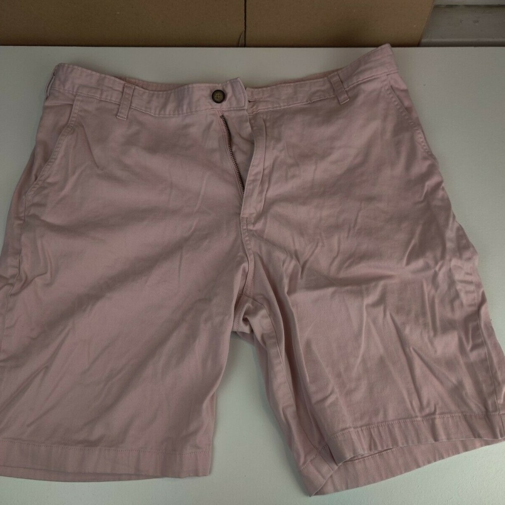 Mens Stretch Flat Front Shorts Above Knee PINK 38